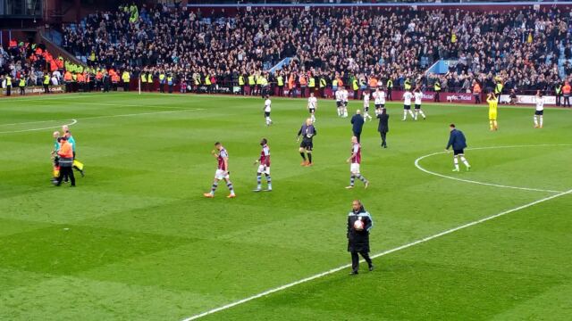 Villa v Spurs - match action (10)