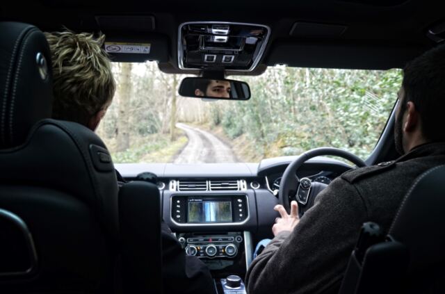 Andrew - offroad behind the wheel of the Range Rover (4)