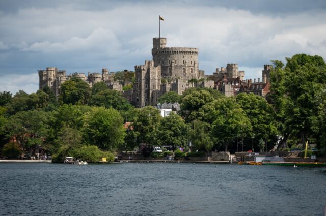 Windsor Castle from the Thames 01
