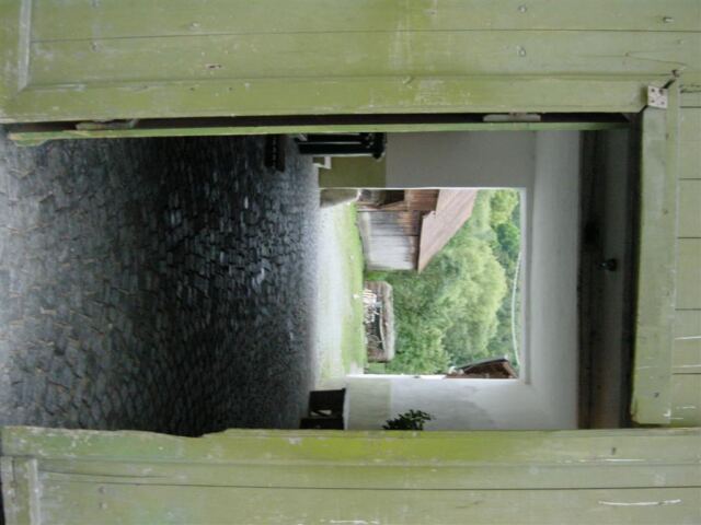 doorway-to-farmhouse