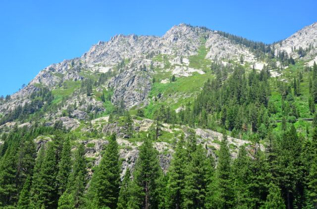 Lake Tahoe - Emerald Bay - surrounding mountains 01