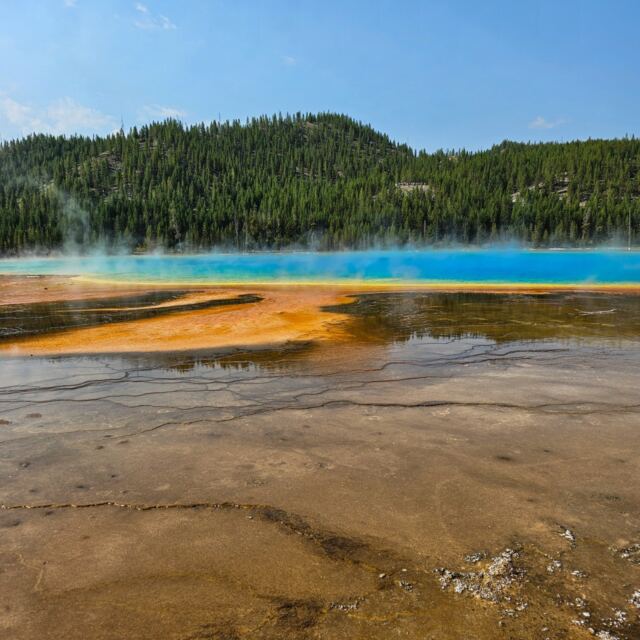 Grand Prismatic Spring from boardwalk (06)
