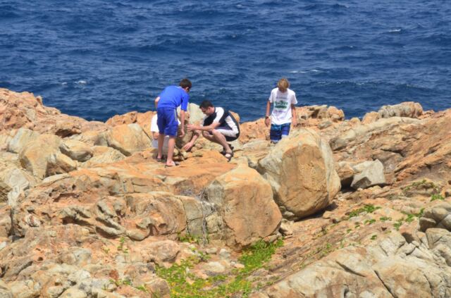 Building a cairn at Coppermine Point 7