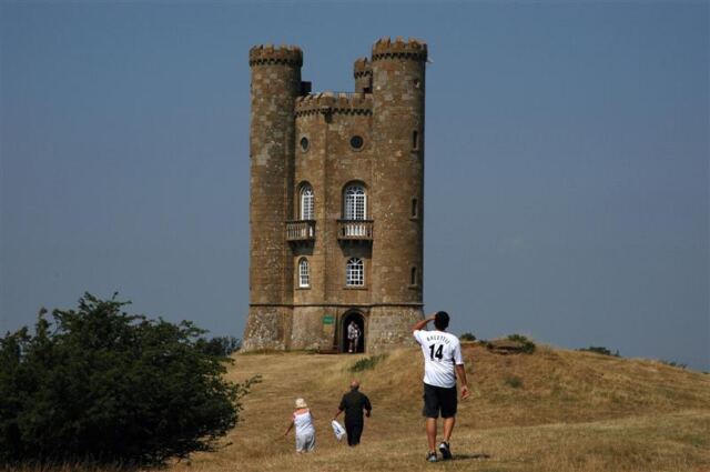 Broadway Tower (3)