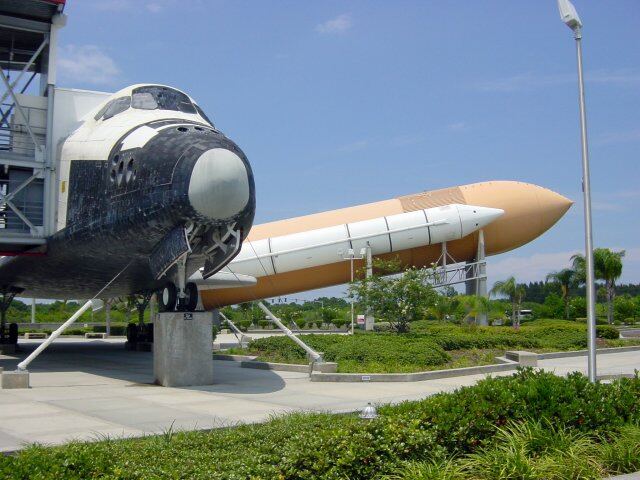 KSC VC - Orbiter and SRB-ET (1)