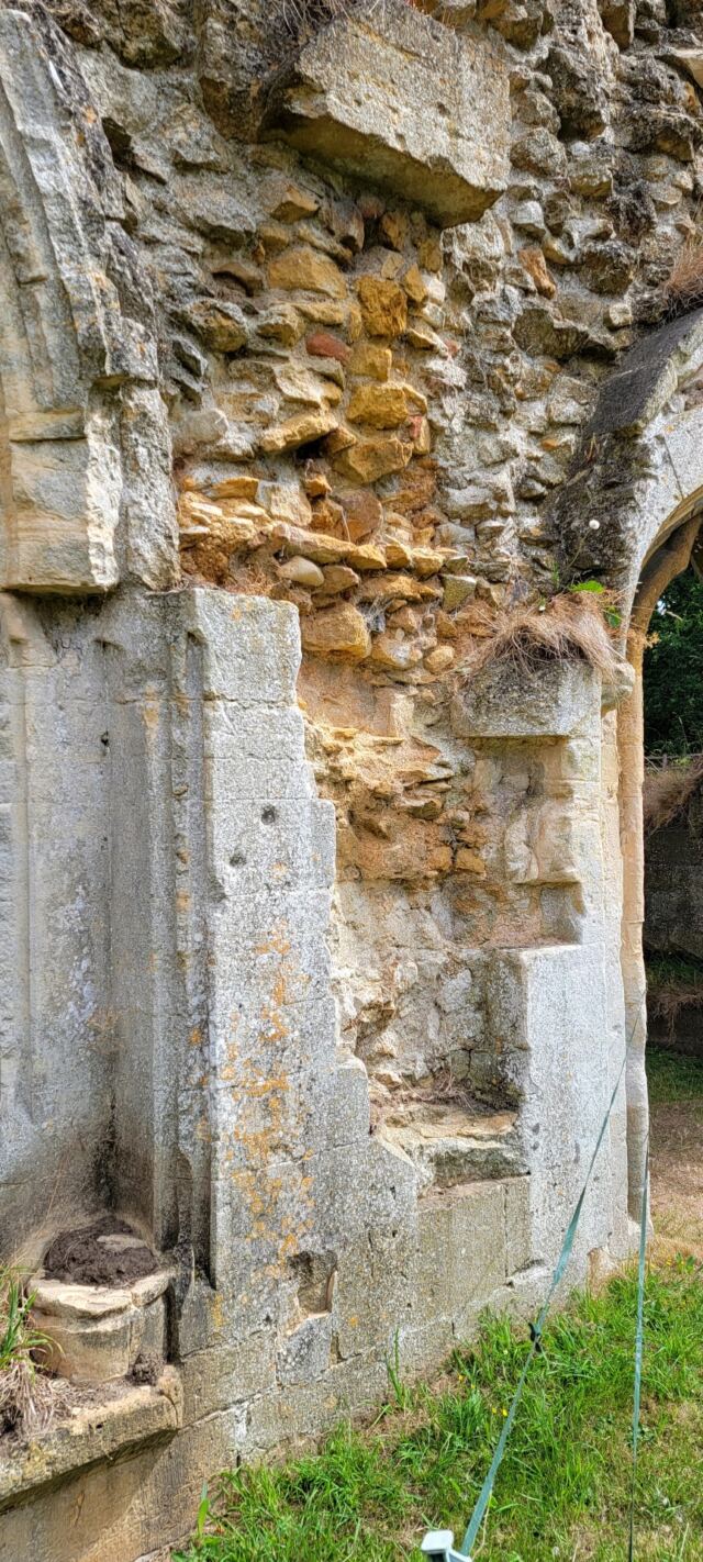 Hailes Abbey ruins (12)
