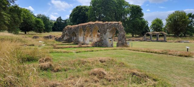 Hailes Abbey ruins (05)
