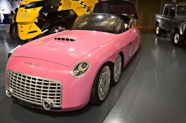 2004 Fab1 Thunderbirds limo (1)