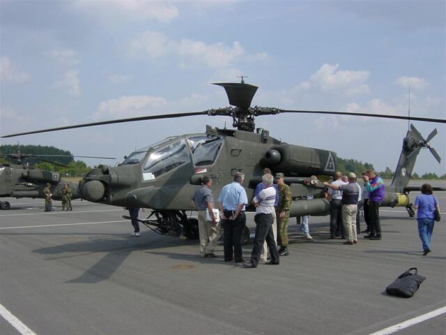 lookin-at-an-apache