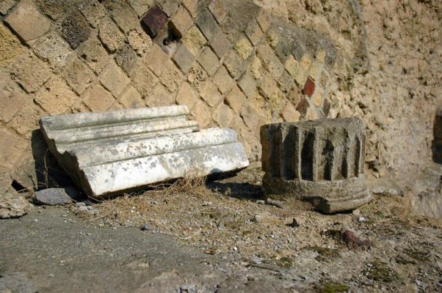 Architectural ruins (2)