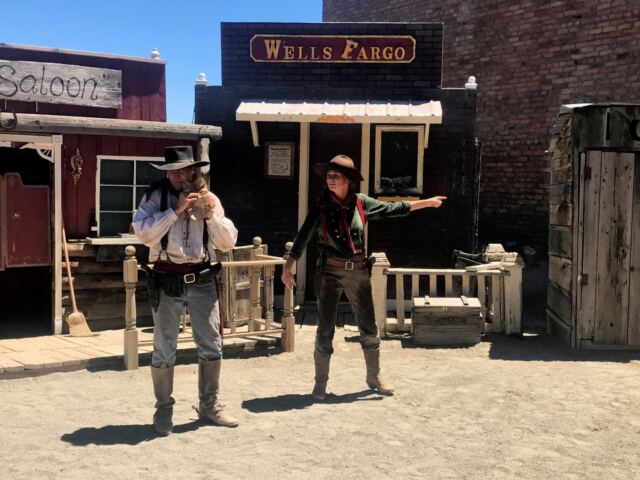 Street scene actors 2
