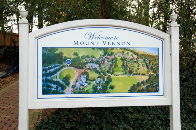 Mt. Vernon entrance sign