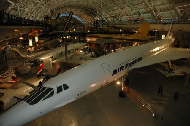 concorde-and-rest-of-museum