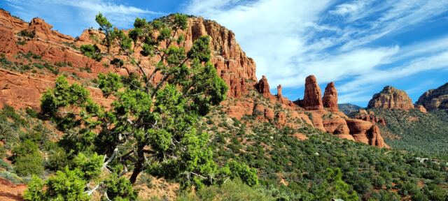 Chapel of the Holy Cross - rock formations (03)