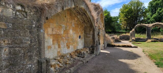 Hailes Abbey ruins (30)