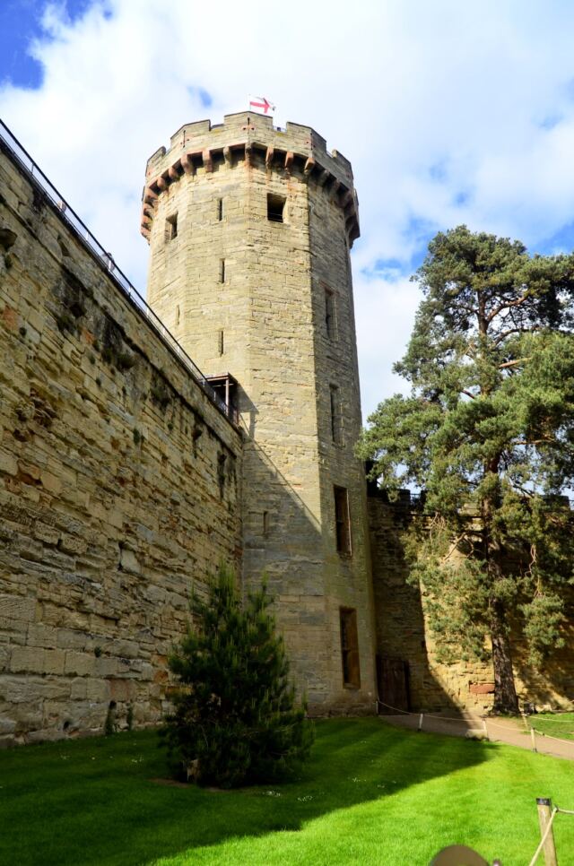 warwick-castle-guy-s-tower-10