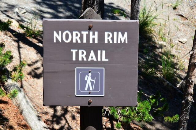 North Rim trail sign