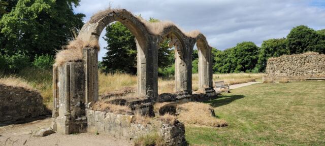 Hailes Abbey ruins (41)
