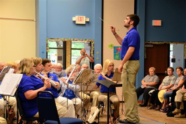 andrew-conducts-denton-new-horizons-band-3-