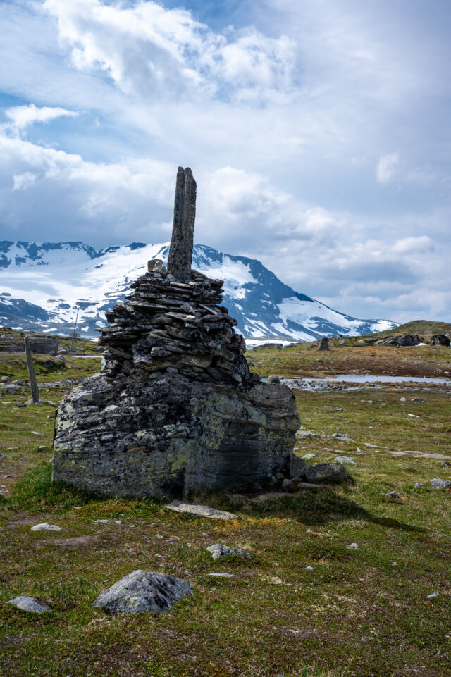 Mefjell Crossing Memorial Stones 03