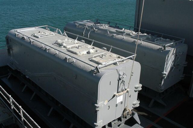 Tomahawk containers