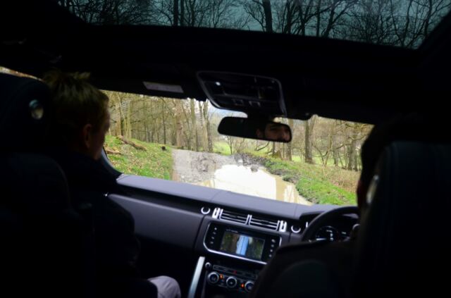 Andrew - offroad behind the wheel of the Range Rover (9)