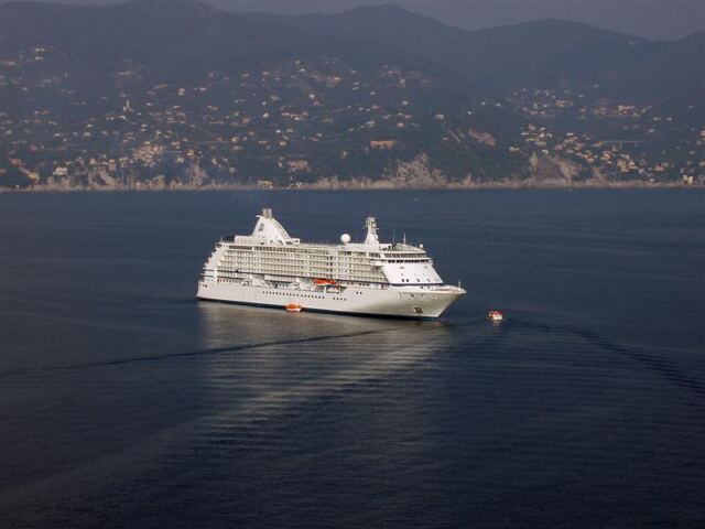 PO - Voyager at anchor