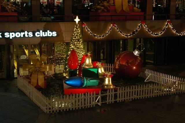 NYC decorations (1)