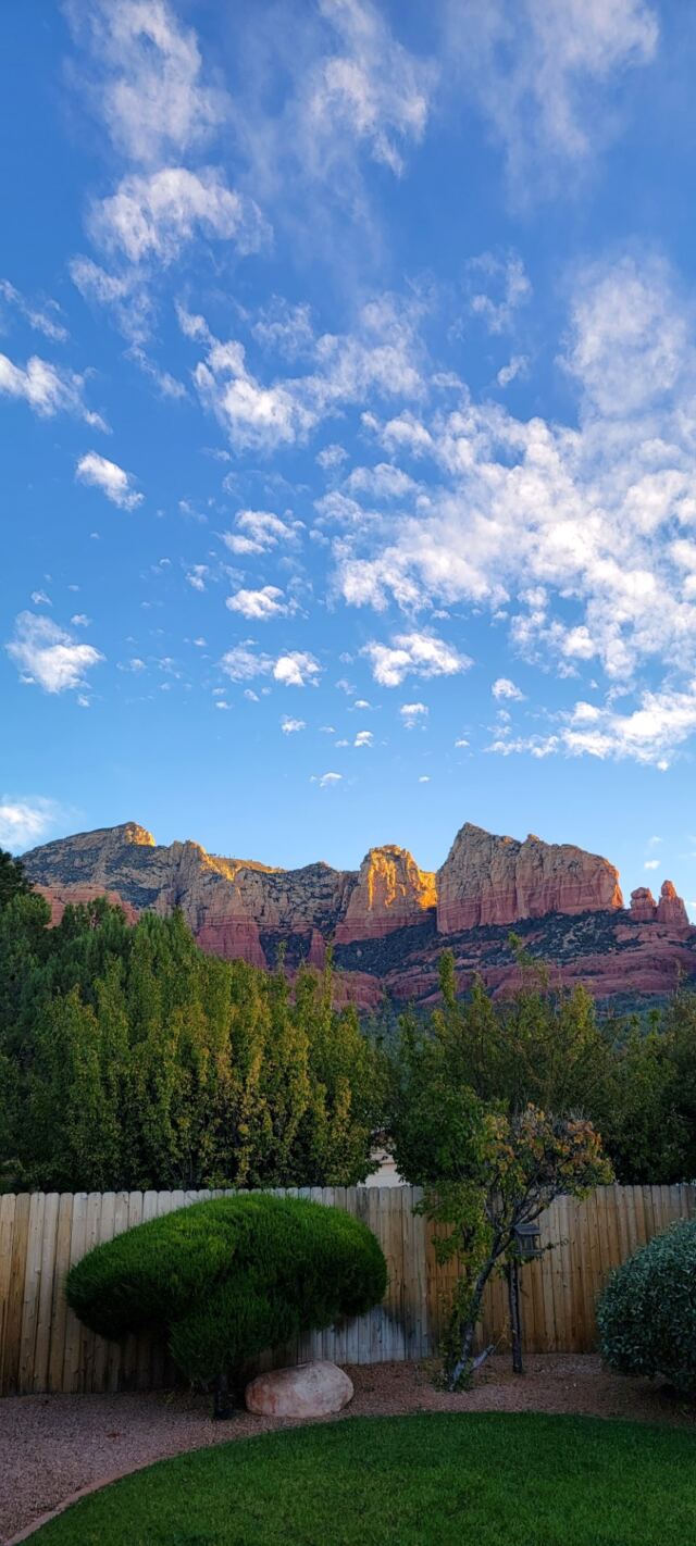 Sunrise on the rocks (04)