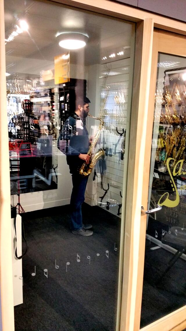 Andrew trying out some high-end saxophones (6)