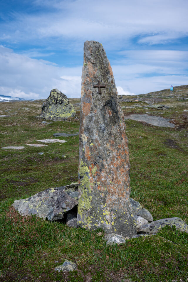 Mefjell Crossing Memorial Stones 02
