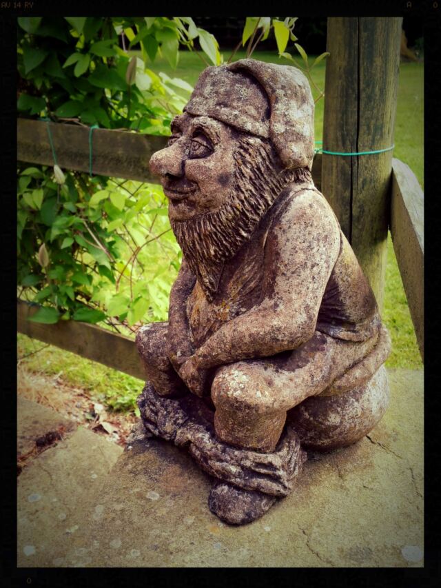 The World Famous Crapping Gnome (tm)