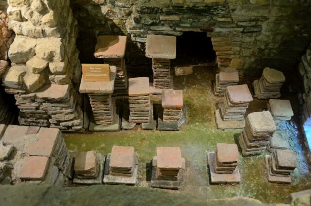 Chedworth Roman Villa - hot room (2)
