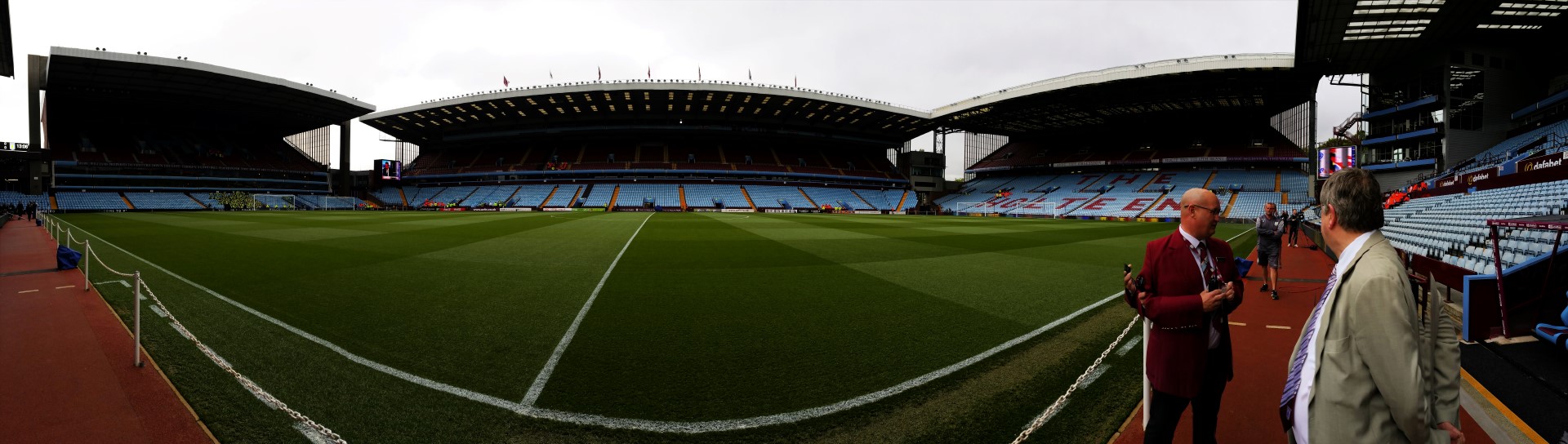 Villa Park panorama